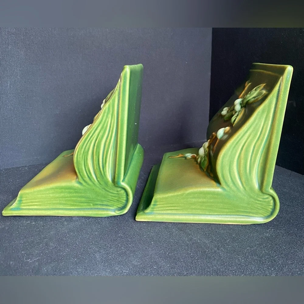 Roseville Green Snowberry Ceramic Bookends Floral Design 40s 50s Vintage Pottery - Picture 3 of 10
